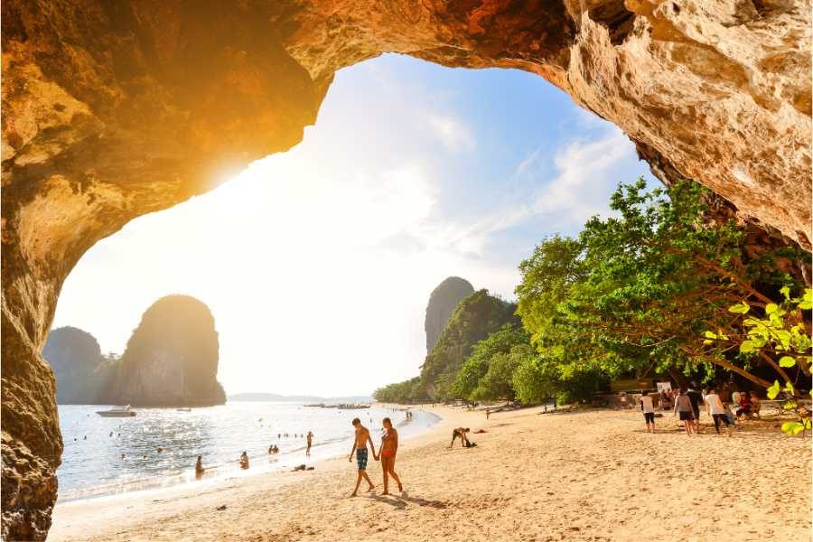 Romantic Getaway: Love in the Land of Smiles