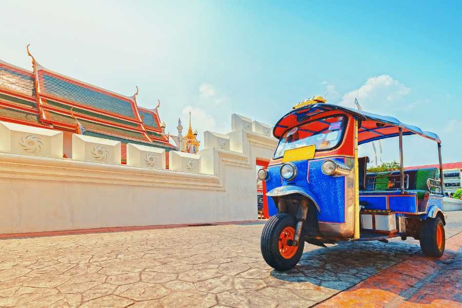 Enchanting Thailand: Temples and Traditions
