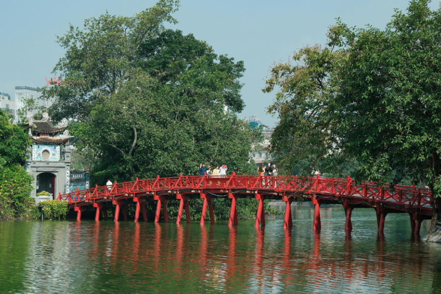 Vietnam’s Art and Craftsmanship Tour